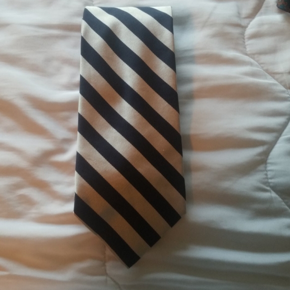 Brooks Brothers striped ties - Picture 5 of 8